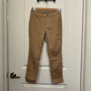 UNIQLO Cropped Legging Pants